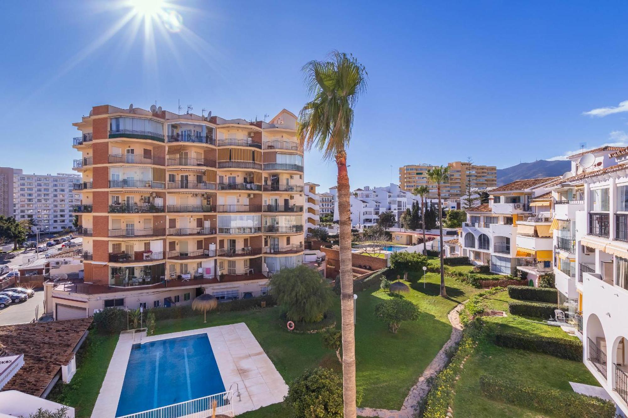 Erisa 68 By Ivi Real Estate Apartman Torremolinos Kültér fotó