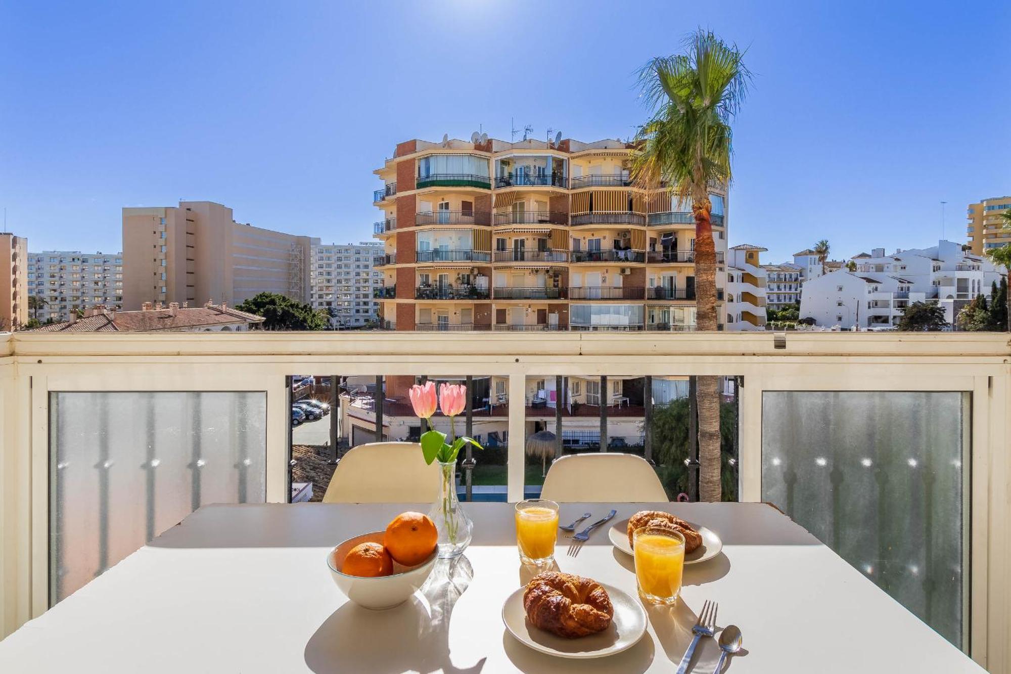 Erisa 68 By Ivi Real Estate Apartman Torremolinos Kültér fotó