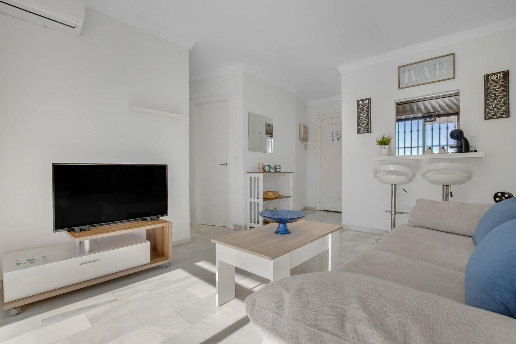 Erisa 68 By Ivi Real Estate Apartman Torremolinos Kültér fotó
