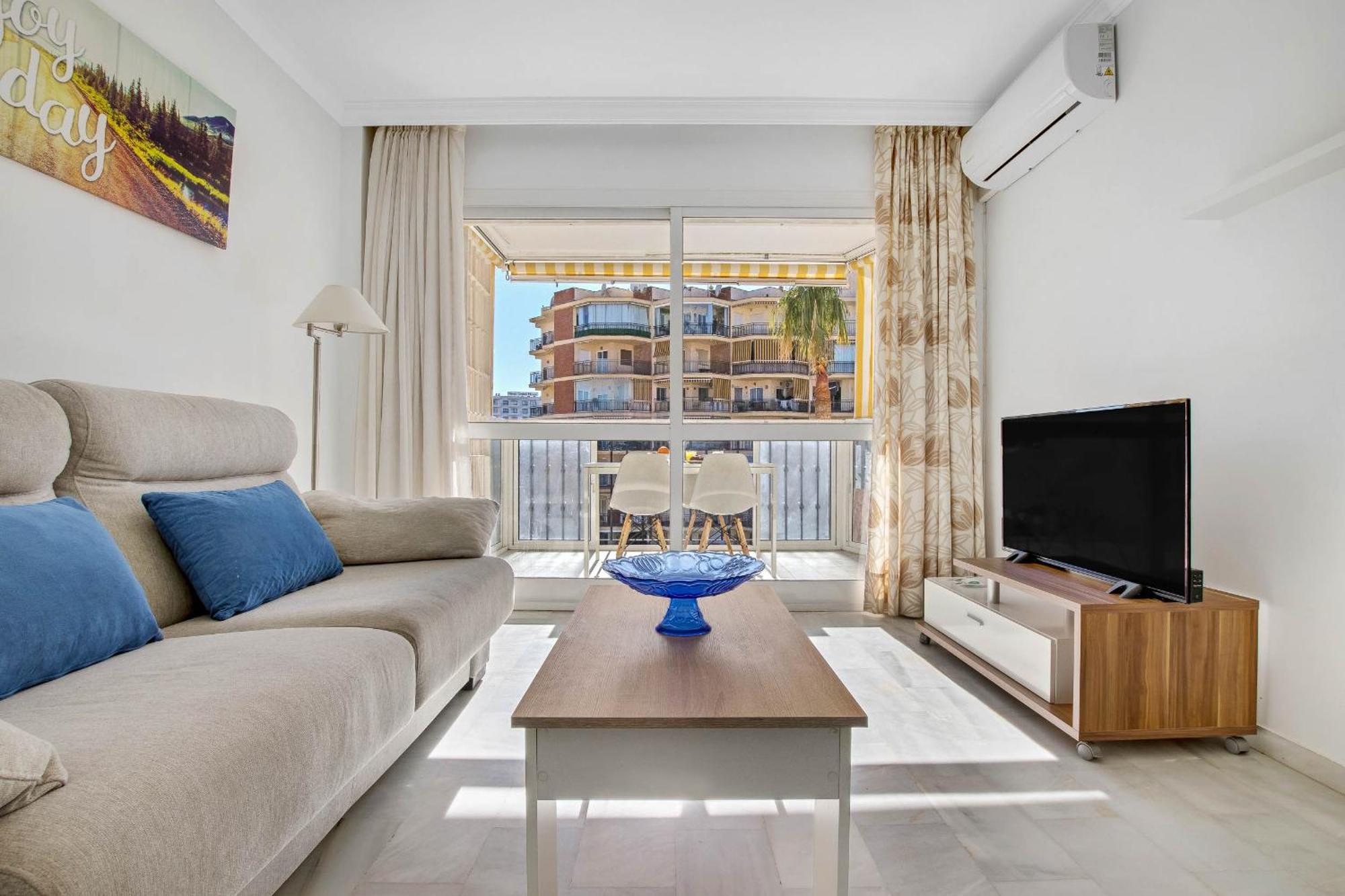 Erisa 68 By Ivi Real Estate Apartman Torremolinos Kültér fotó